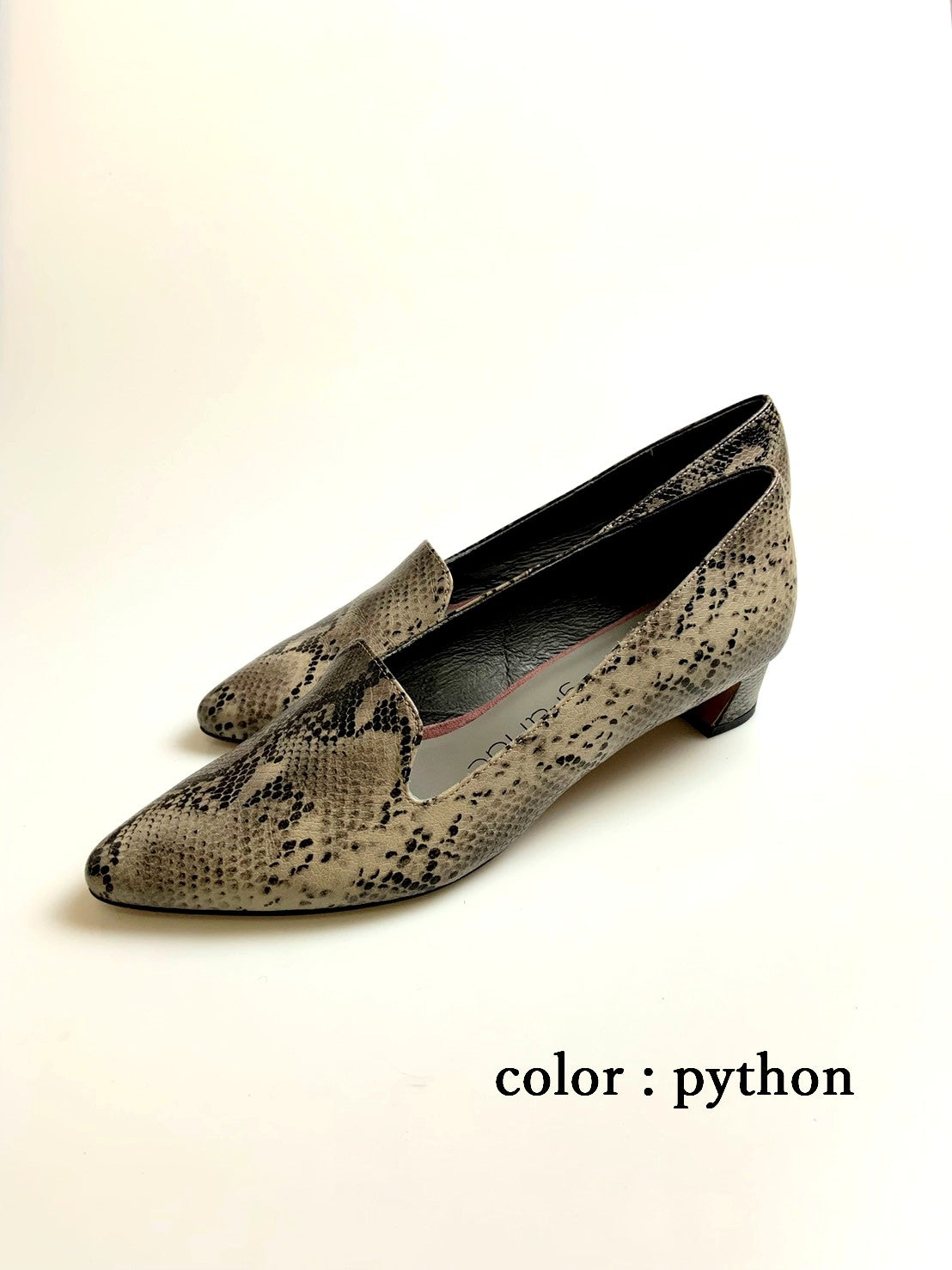 sample9022 コンフォートパンプス